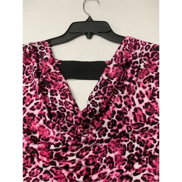 Cheetah Patterned Cut Out Top - Picture 4 of 7